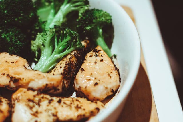 healthy meal plan 40+ adults