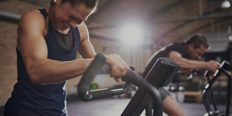 High-intensity cardio training causing fatigue and strain, illustrating how excessive effort can contribute to burnout after 40