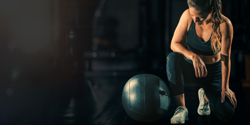 How to train for fat loss after 40 by balancing strength training, recovery, and controlled intensity instead of constant exhaustion